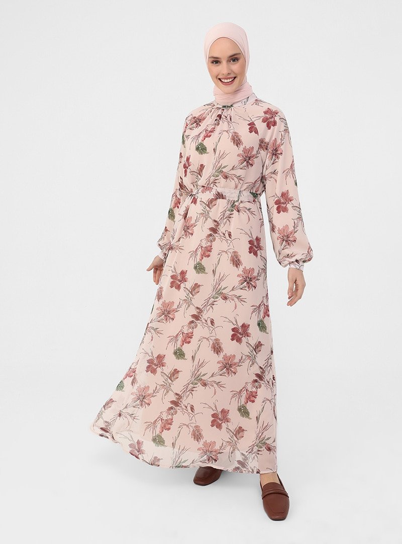 Refka Vanilya Çiçek Desenli Kuşaklı Elbise