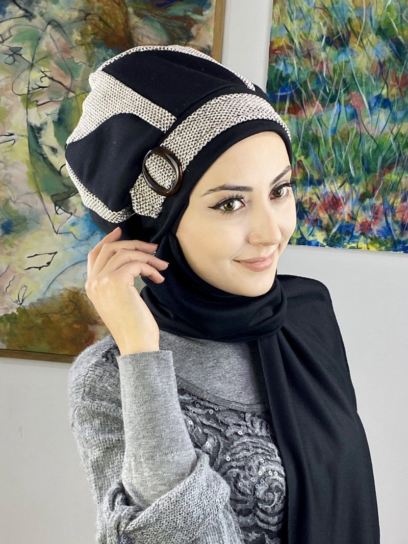 BUTİK AMBAR Siyah Kırçıllı Badem Model Tokalı Atkılı Bere Şal