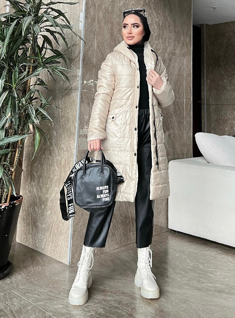 Topless Bej Kapüşonlu Şişme Uzun Mont