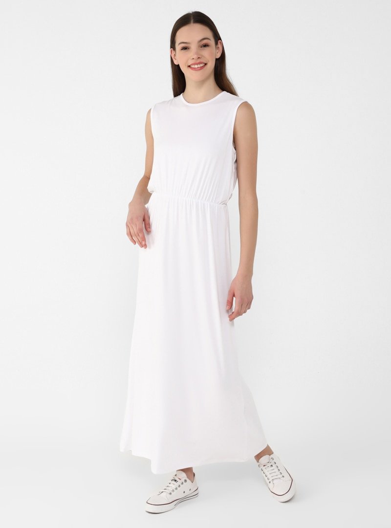 Refka Beyaz Doğal Kumaşlı Beli Lastikli Kolsuz Elbise