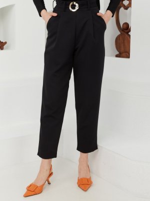 Therarebell Siyah Kemer Tokası Detaylı Yüksel Bel Pileli Pantolon