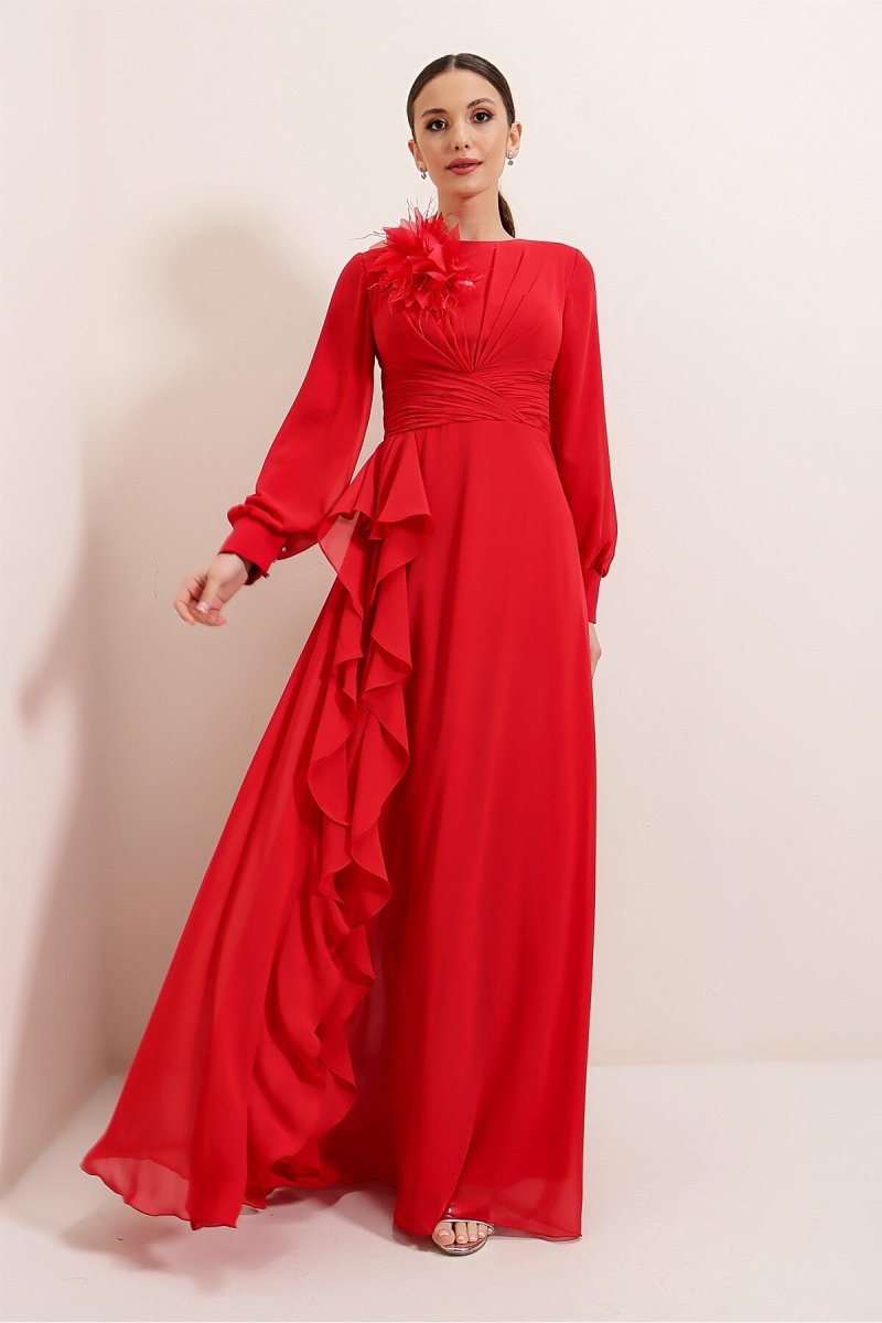 Saygı Giyim Kırmızı Önü Çiçek Detaylı Pileli Yanı Volanlı Astarlı Uzun Şifon Abiye Elbise