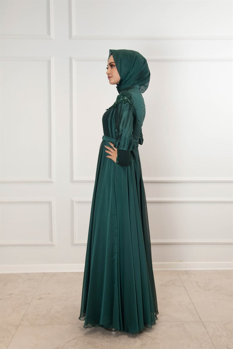 Egelin Zümrüt Drapeli Ve Taş Detaylı Şifon Abiye Elbise