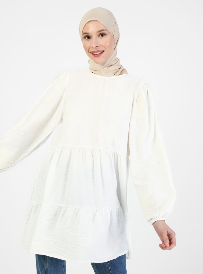 Refka Off White Nakış Detaylı Balon Kol Tunik