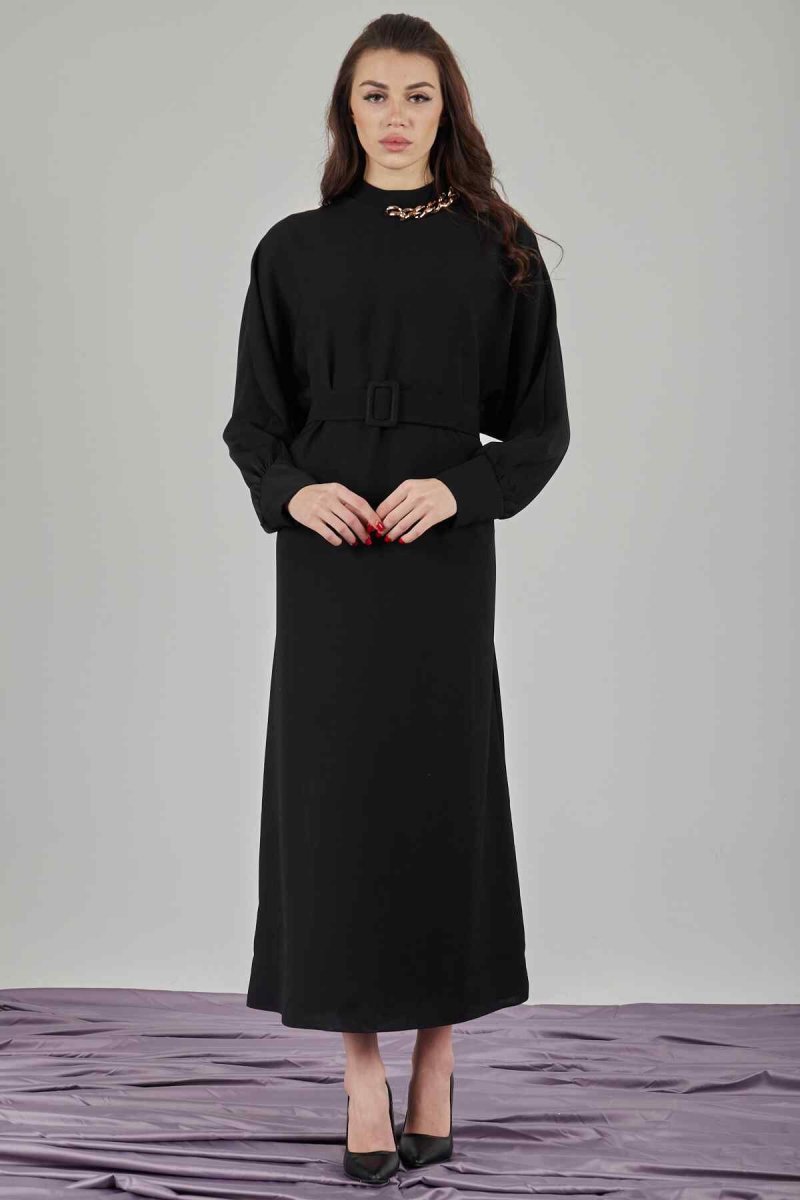 Ardanewline Siyah Yakası Zincir Detaylı Elbise
