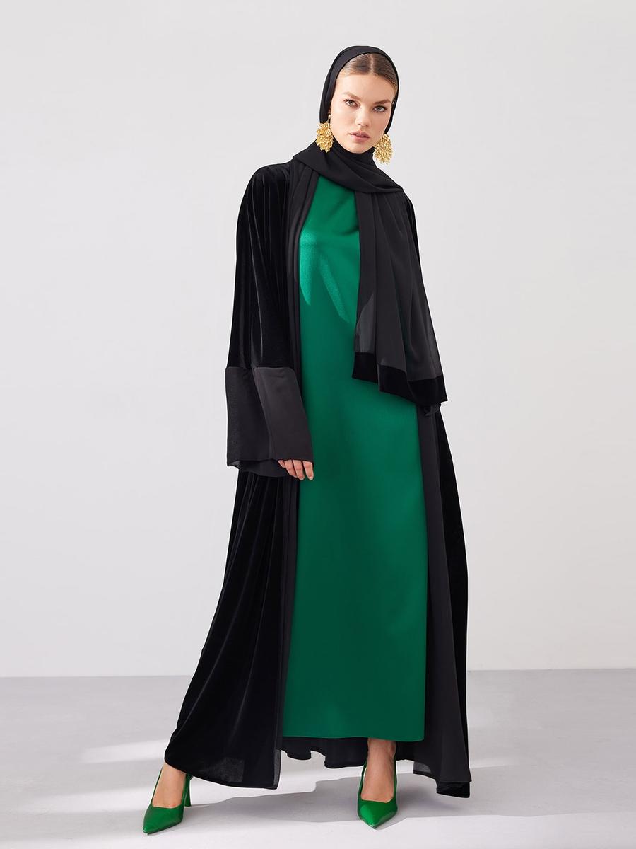 AL SHEIKHA Siyah Velvet Sahra Abaya Set