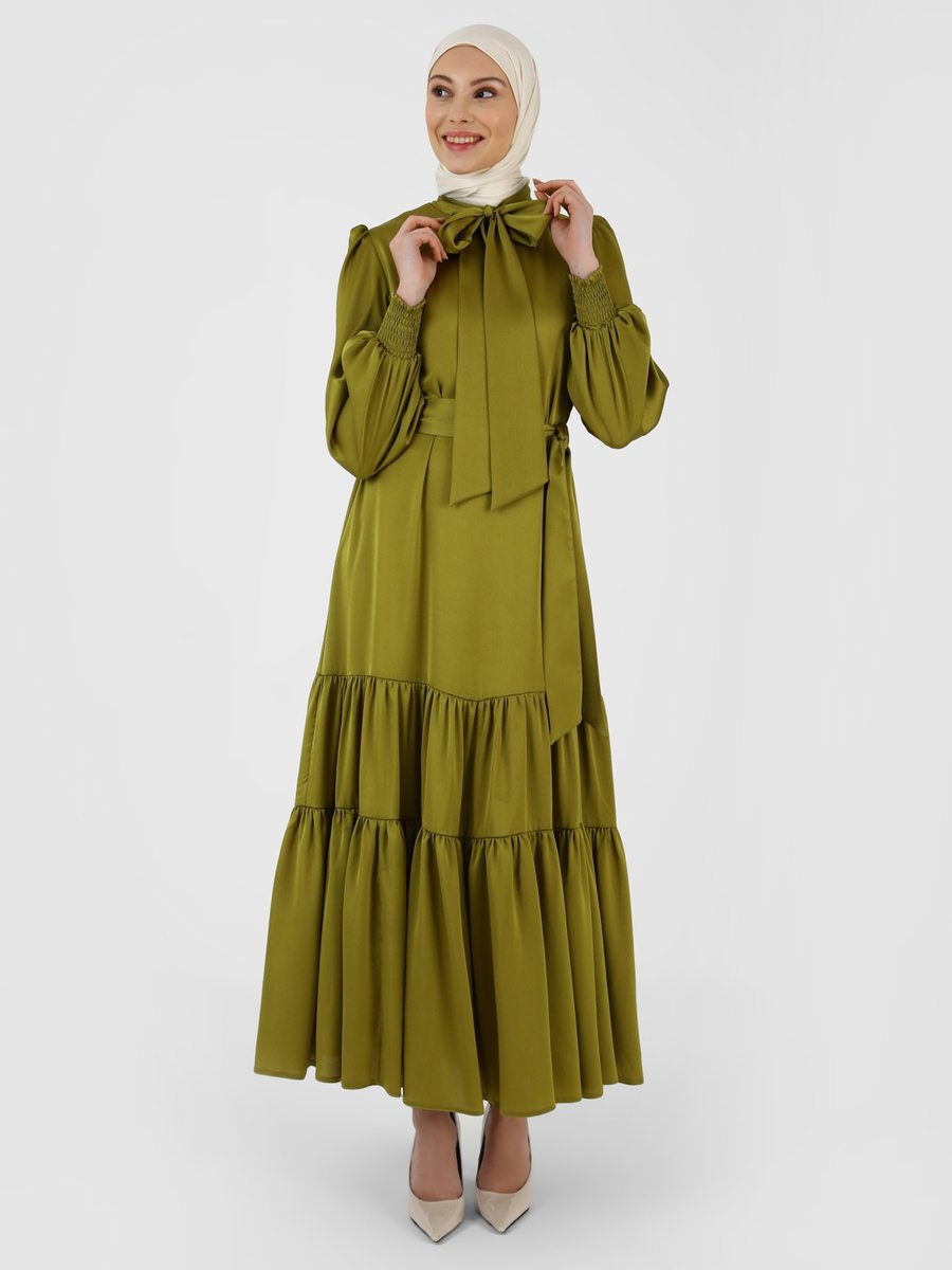 Refka Bağlama Detaylı Saten Tesettür Elbise - Yağ Yeşili