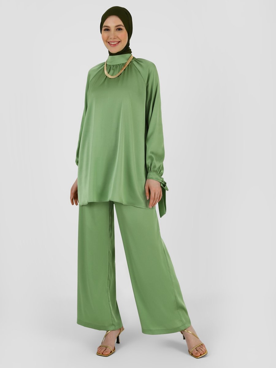 Refka Soft Yeşil Saten Bağlama Detaylı Tunik & Pantolon İkili Takım