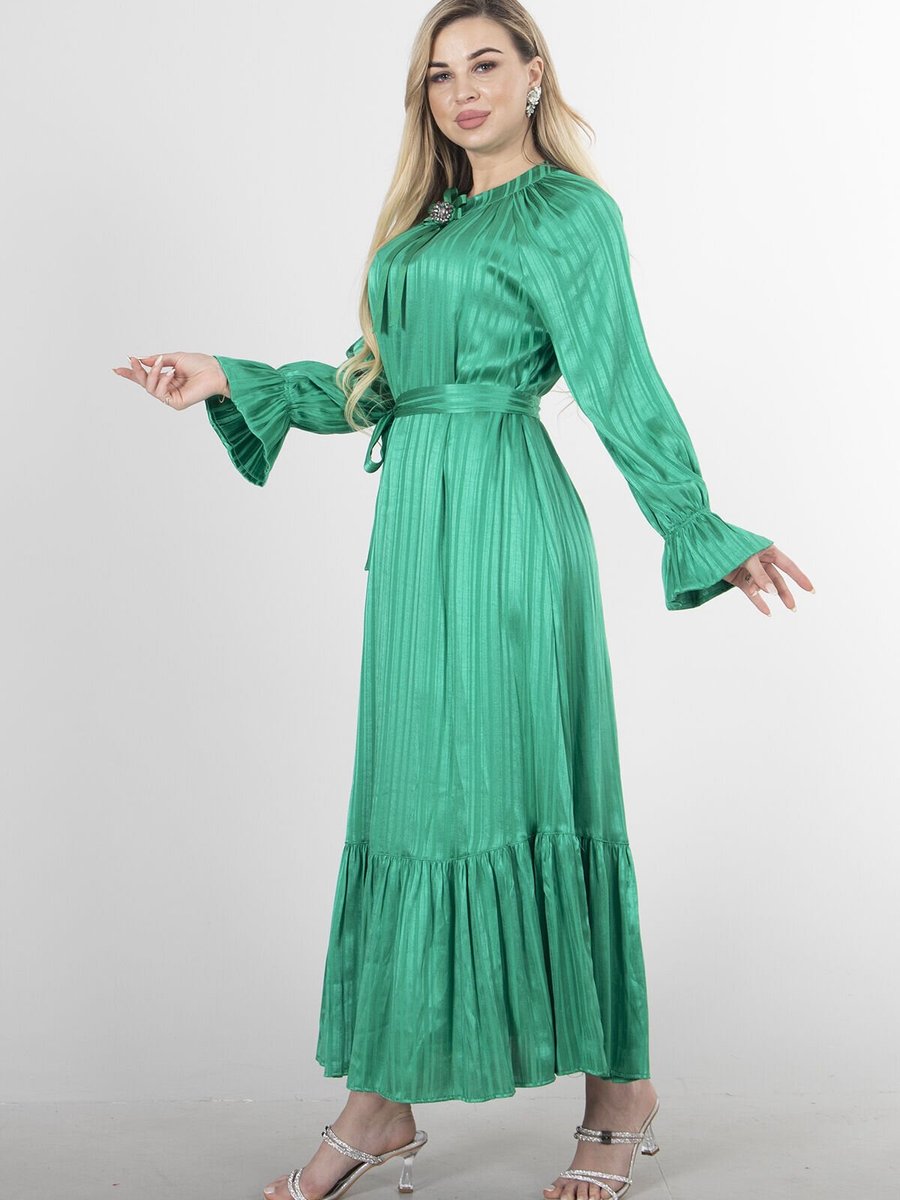 Ardanewline Yeşil Broş Detaylı Astarlı Saten Abiye Elbise