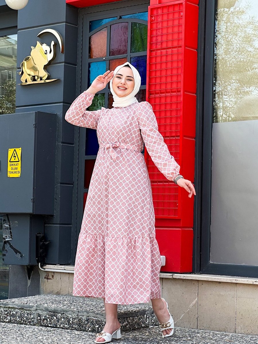 Cng Moda Pembe Çiçek Desenli Kuşaklı Elbise