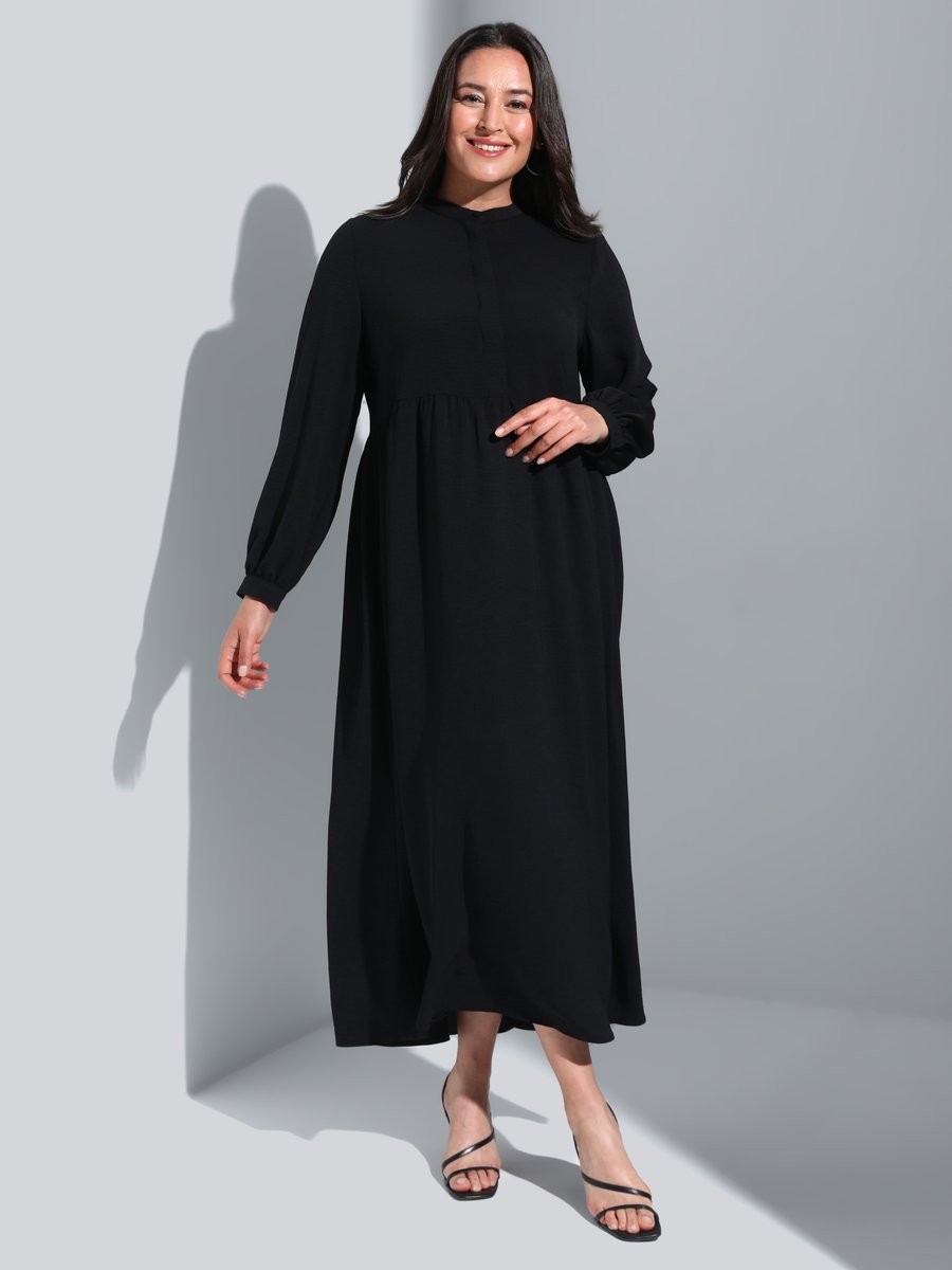 Alia Siyah Büyük Beden Gizli Düğme Detaylı Elbise