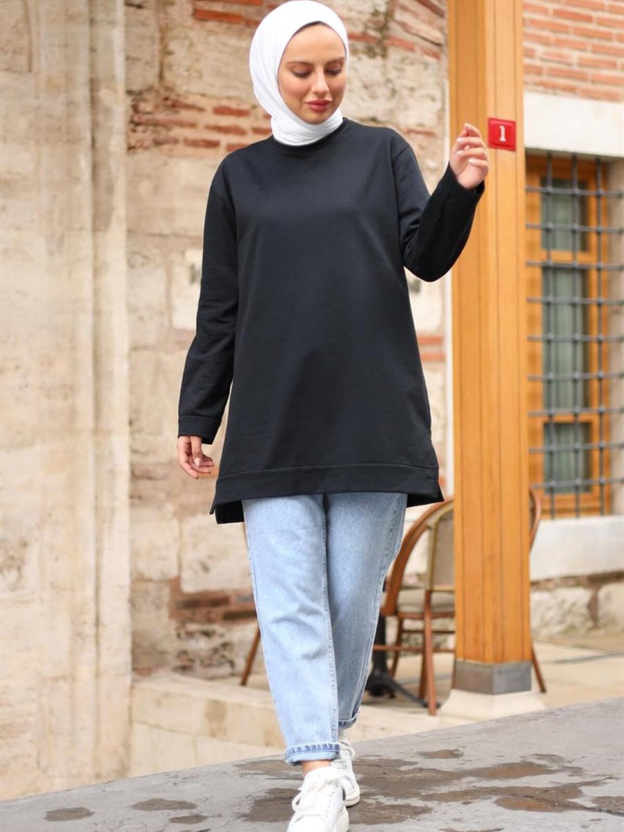 meqlife Siyah Yırtmaçlı Yuvarlak Yaka Sweatshirt