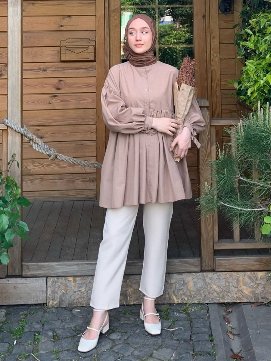Ceylan Otantik Karamel Düğmeli Bağlamalı Robalı Tunik & Krem Krep Boru Paça Pantolon Takım I Melek