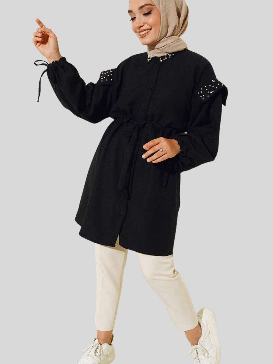 Butik Buruç Siyah Yaka Ve Omuzu Taşlı Beli Tünelli Tunik
