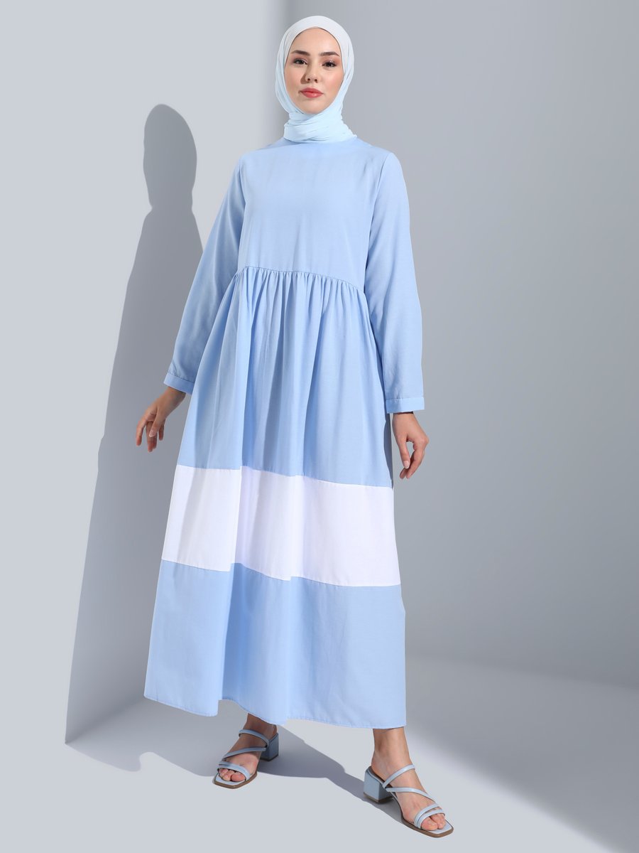 Refka Off White Mavi Renk Bloklu Eteği Geniş Pamuklu Elbise