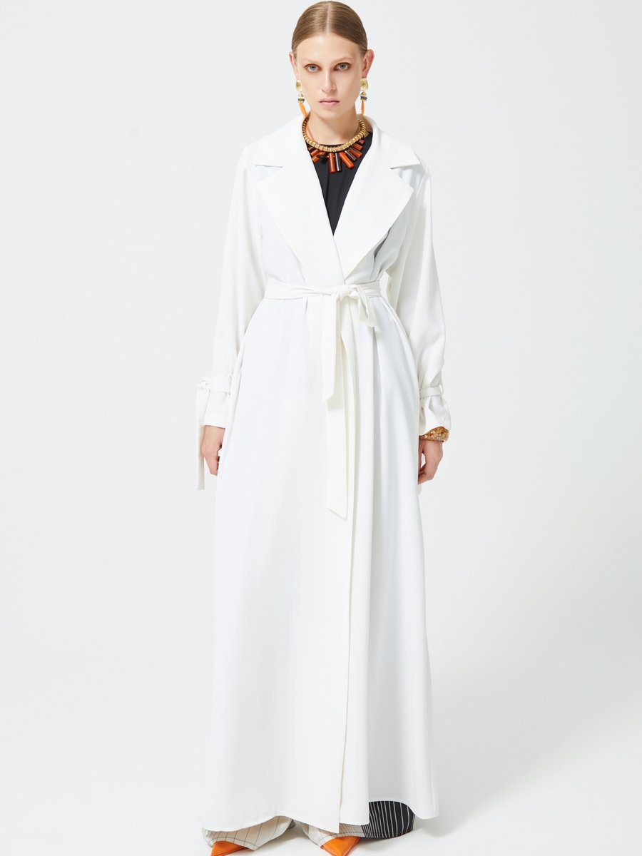 Nuum Design Beyaz Ceket Yaka Detaylı Cepli Abaya