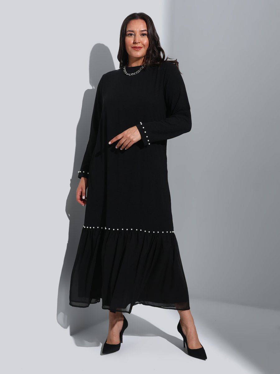 Alia Siyah Büyük Beden İnci Detaylı Elbise