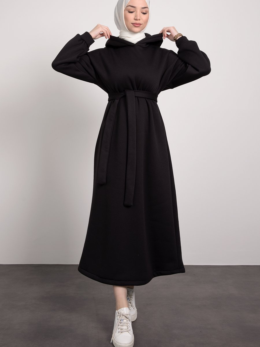 Lamia Giyim Kapüşonlu Seyyar Kuşaklı Elbise Siyah