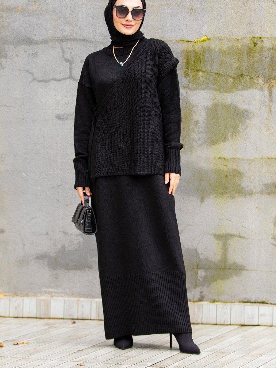 Tesettür Çarşım Panço Detaylı Triko Elbiseli Takım Siyah