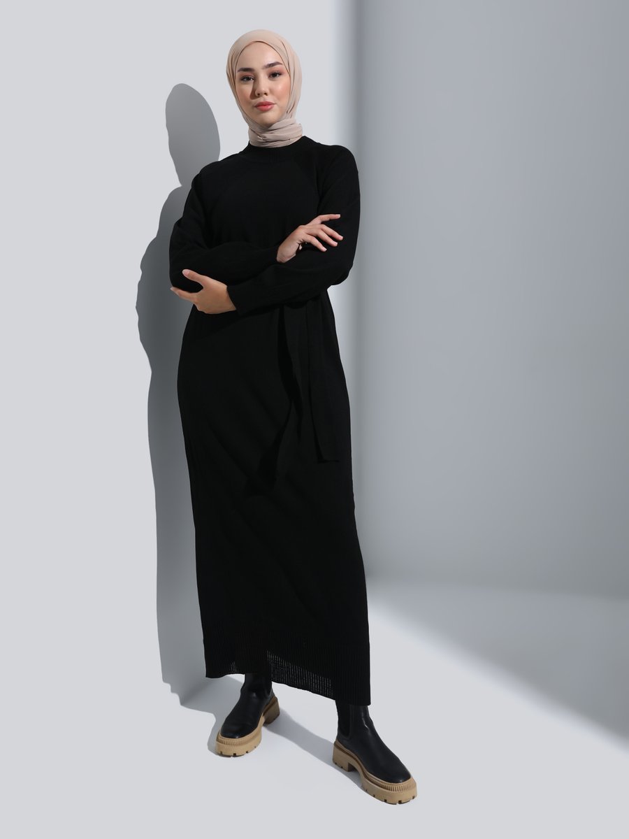 Refka Siyah Kuşak Detaylı Reglan Kol Triko Elbise