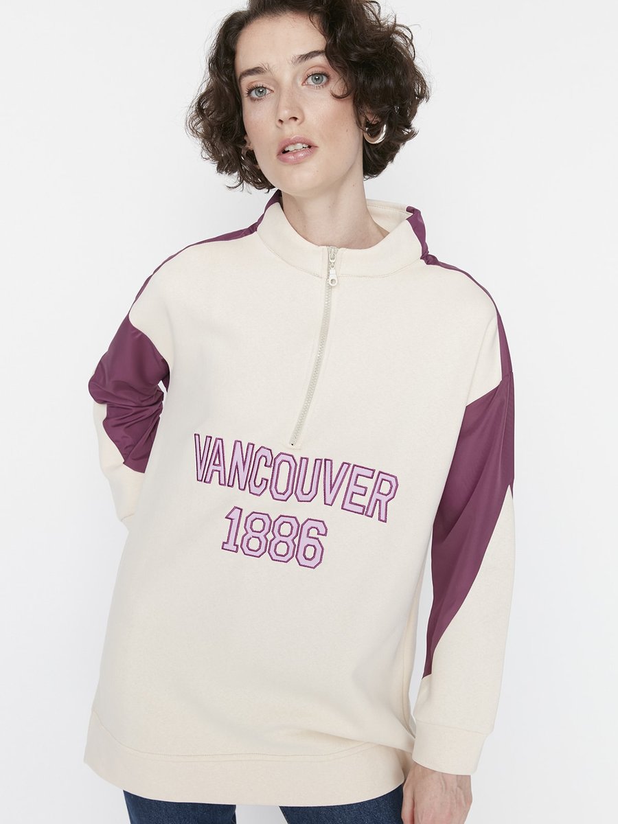 Trendyol Modest Ekru Yazılı Örme Sweatshirt