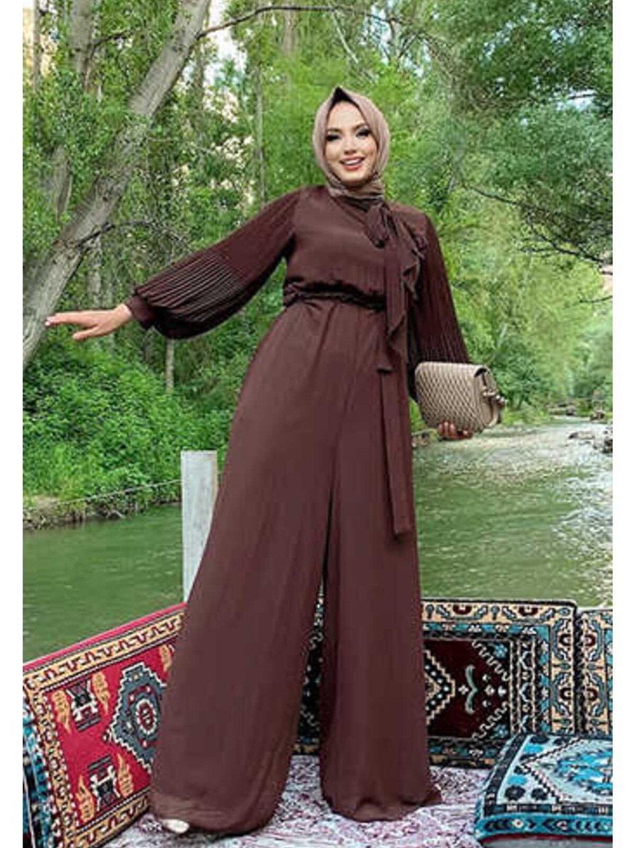 Bym Fashion Kol Ve Yaka Pilise Detaylı Bel Kuşaklı Şifon Tulum Kahverengi