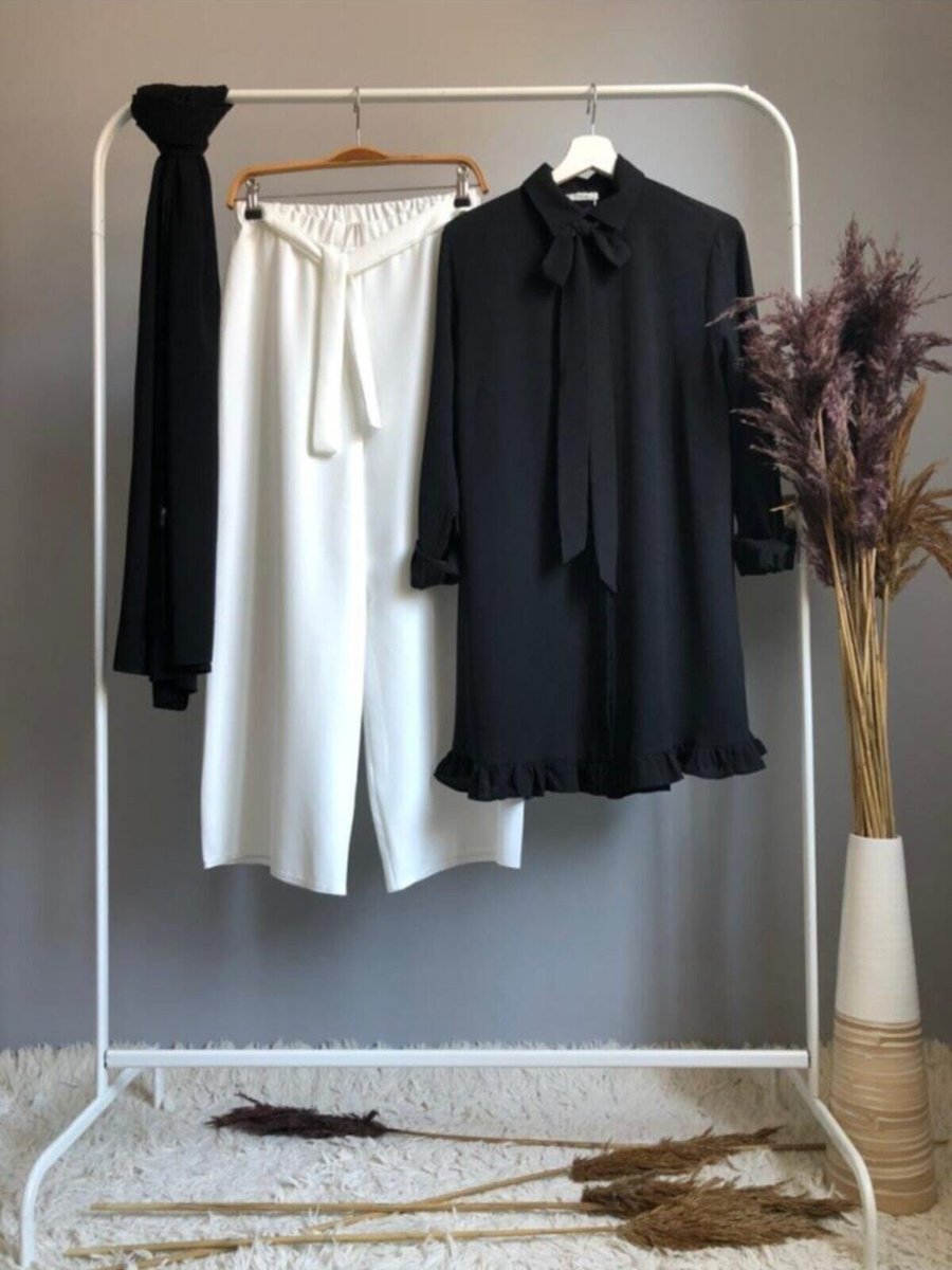 Ruj Moda Siyah Kurdele Fırfır Detaylı Tunik Ve Pantolon Takım