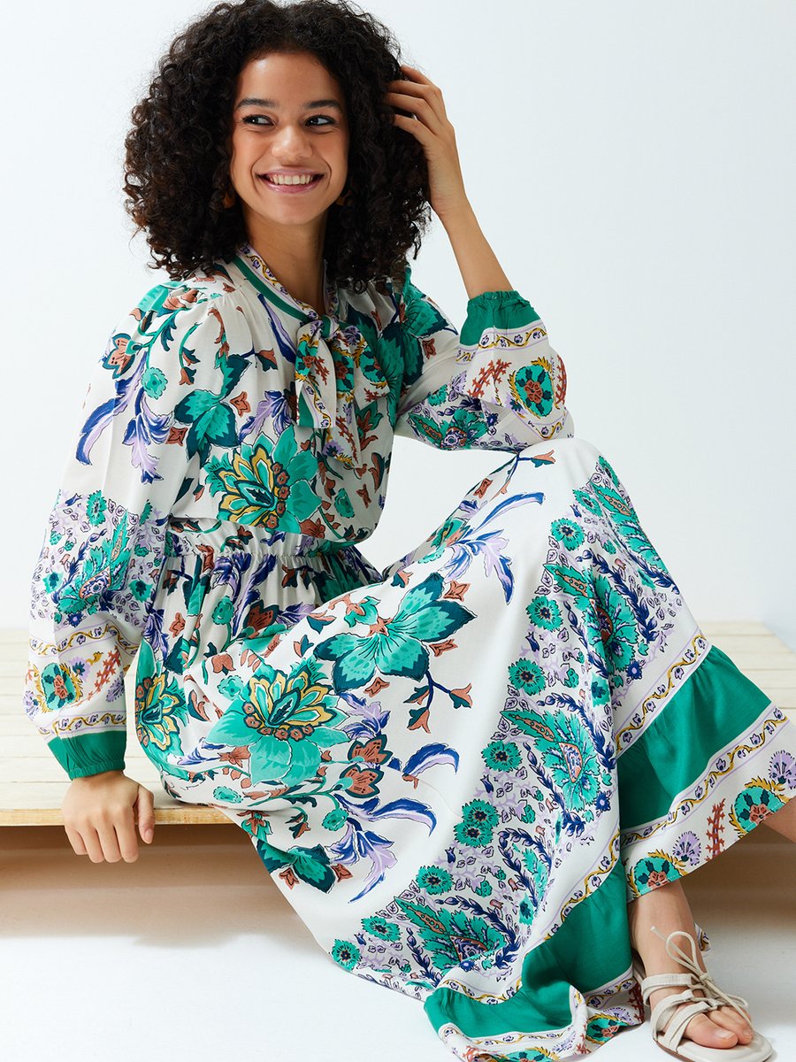 Trendyol Modest Yeşil Astarsız Çiçekli Dokuma