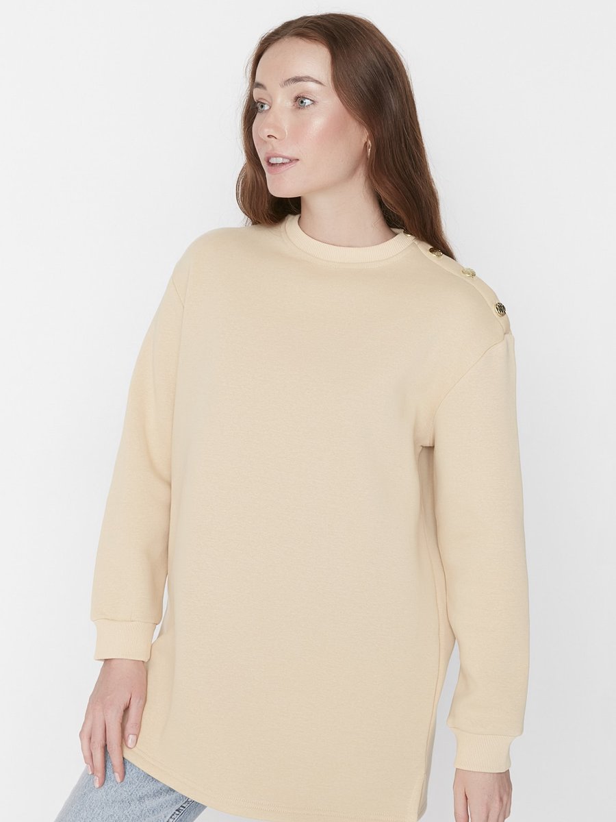 Trendyol Modest Bej Bisiklet Yaka Omuzları Düğmeli İçi Tüylü Örme Sweatshirt