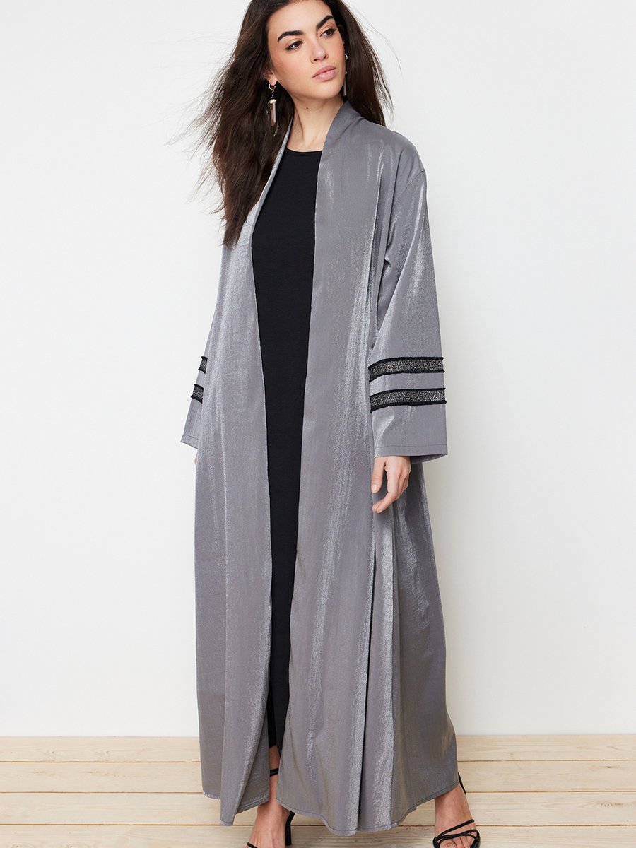 Trendyol Modest Füme Nakış Detaylı Parlak Uzun Dokuma Kap & Ferace