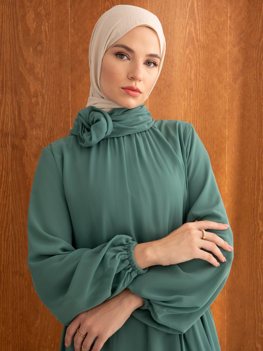 Refka Yesil Gül Detaylı Şifon Abiye Elbise