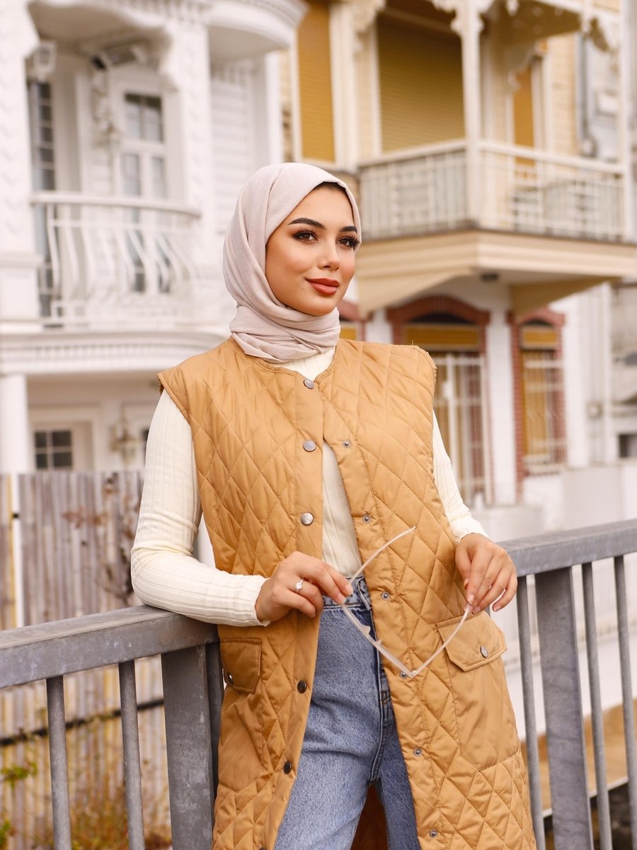 Lurex Moda Baklava Desen Kapitone Yelek