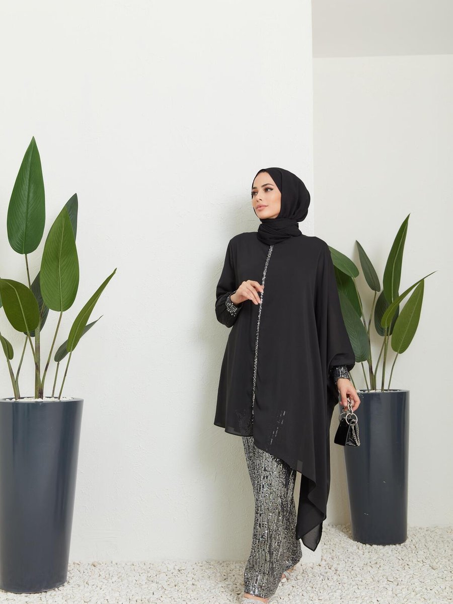Moda Asrın Pul Işlemeli Yarasa Kol Tasarım Modelimiz Abiye Elbise Takım