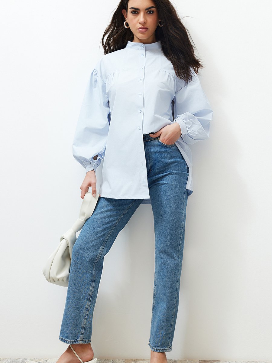 Trendyol Modest Açık Mavi Büzgü Detaylı Pamuklu Basic Dokuma Gömlek