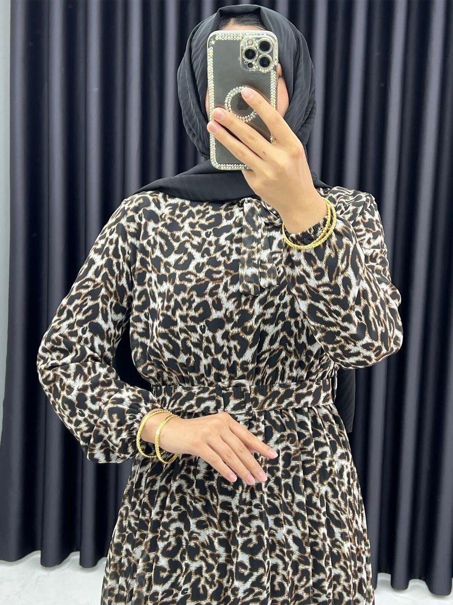 Moda Yakışan Leopar Desenli Kemer Detaylı Elbise