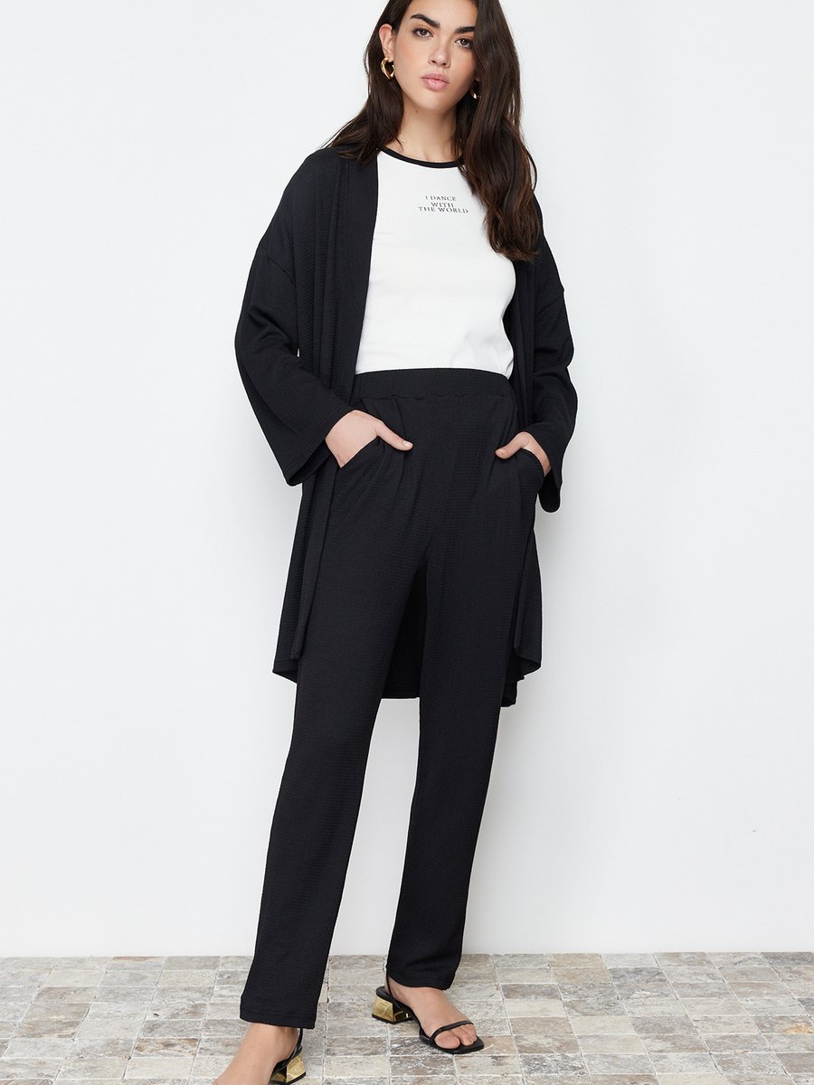 Trendyol Modest Siyah Regular Bürümcük Düz Örme