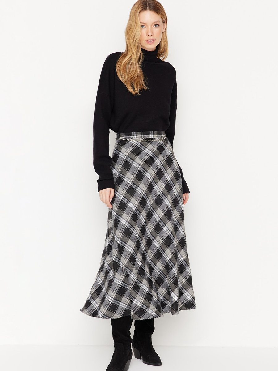 Trendyol Modest Siyah Ekose Desenli Beli Zincir Aksesuarlı Dokuma Etek