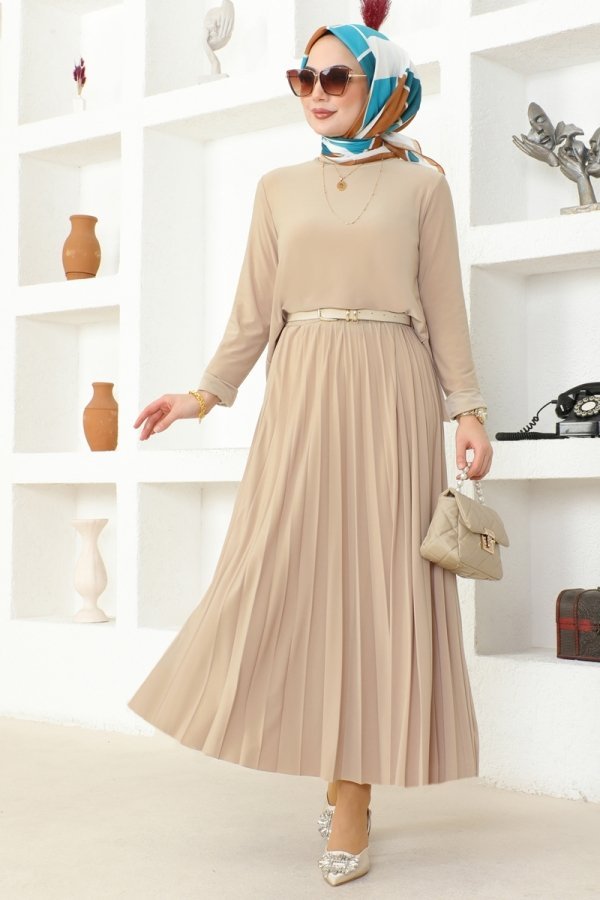 Moda Selvim Vizyon Piliseli Etekli Sandy Takım Moda Selvim Vizyon Piliseli Etekli Sandy Takım