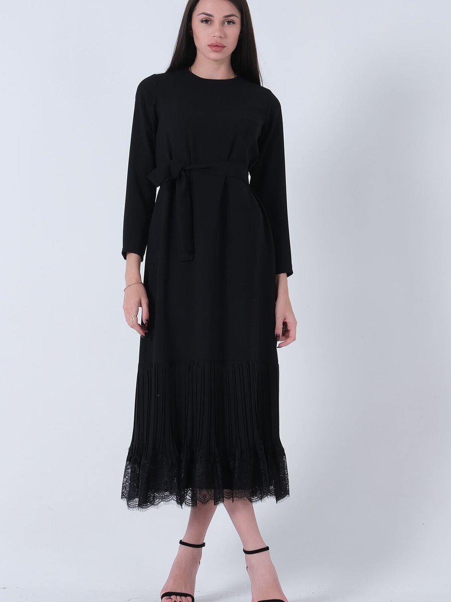 Ardanewline Siyah Etek Ucu Plise Ve Dantel Detaylı Krep Elbise