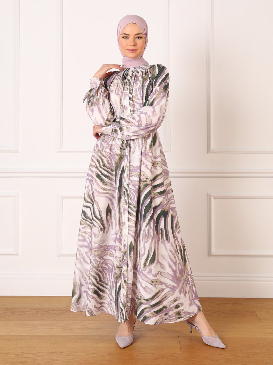 Refka Lila Yakası Gipe Detaylı Zebra Desenli Elbise