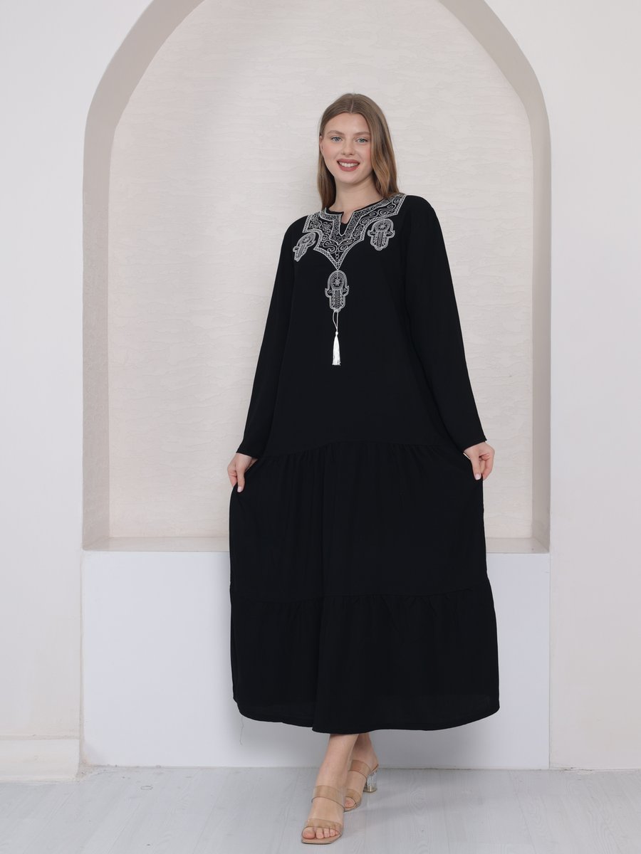 Mervemoda Siyah Yaka Nakış Detaylı Uzun Kol Dokuma Elbise