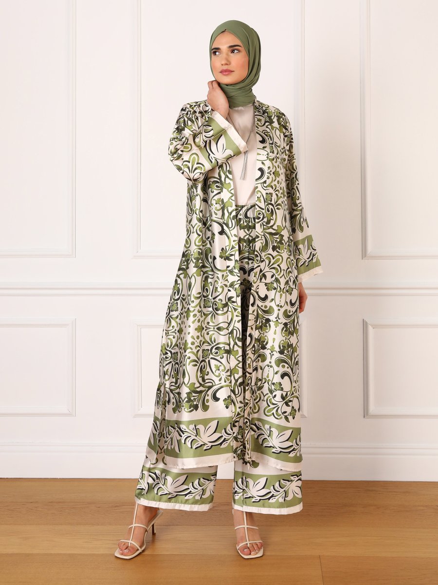Refka Yağ Yeşili Saten Bordür Çiçek Desenli Kimono & Pantolon Takım