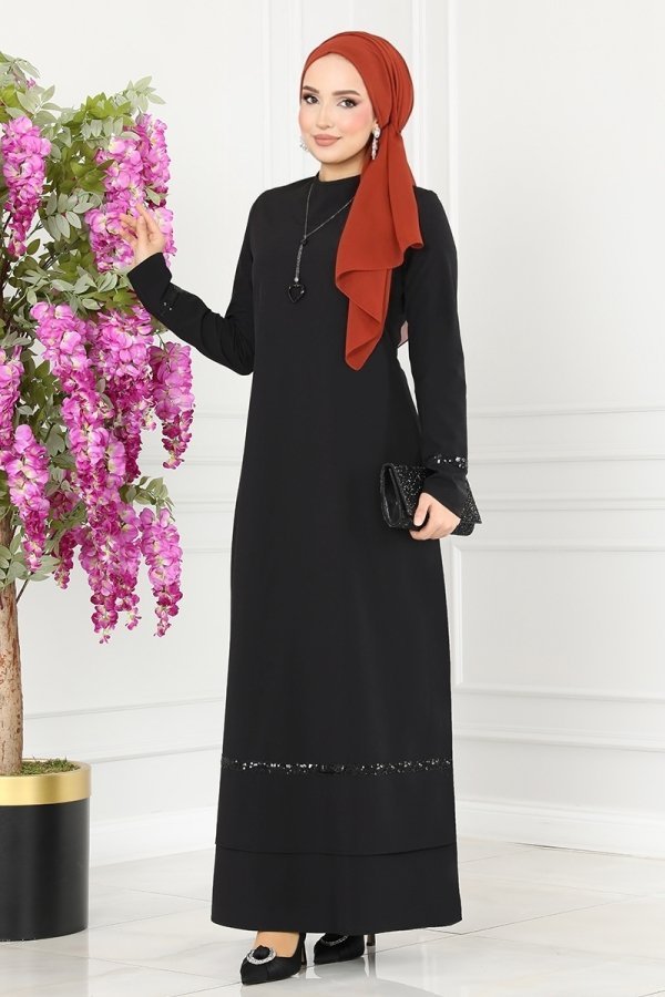 Moda Selvim Siyah Kolyeli Krep Elbise