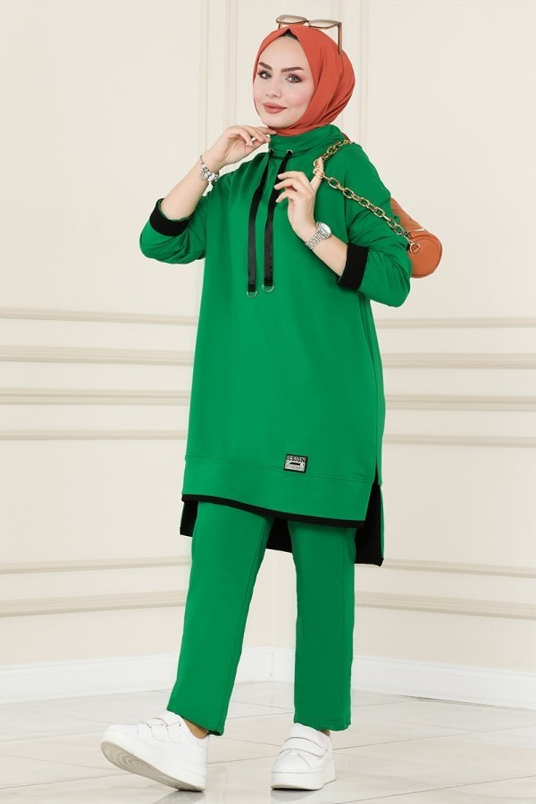Moda Selvim Benetton Yeşili Arma Detaylı Spor Takım
