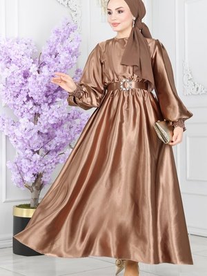 Moda Selvim Sütlü Kahve Beli Lastikli Saten Elbise