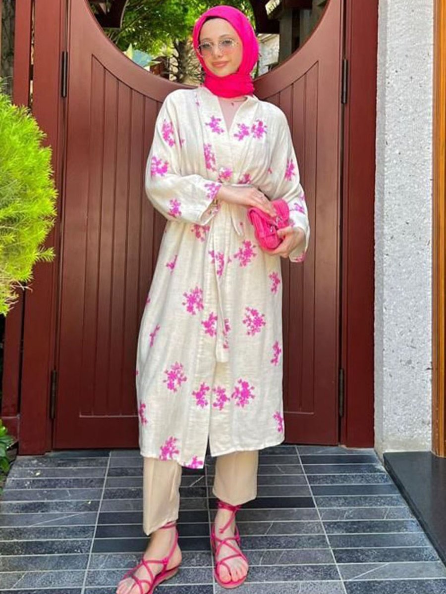 Moda Rosa Bej Pembe Çiçek Nakışlı Müslin Kimono
