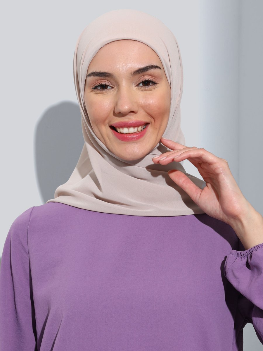 Ecardin Açık Bej Hijablı Şifon Oval Eşarp