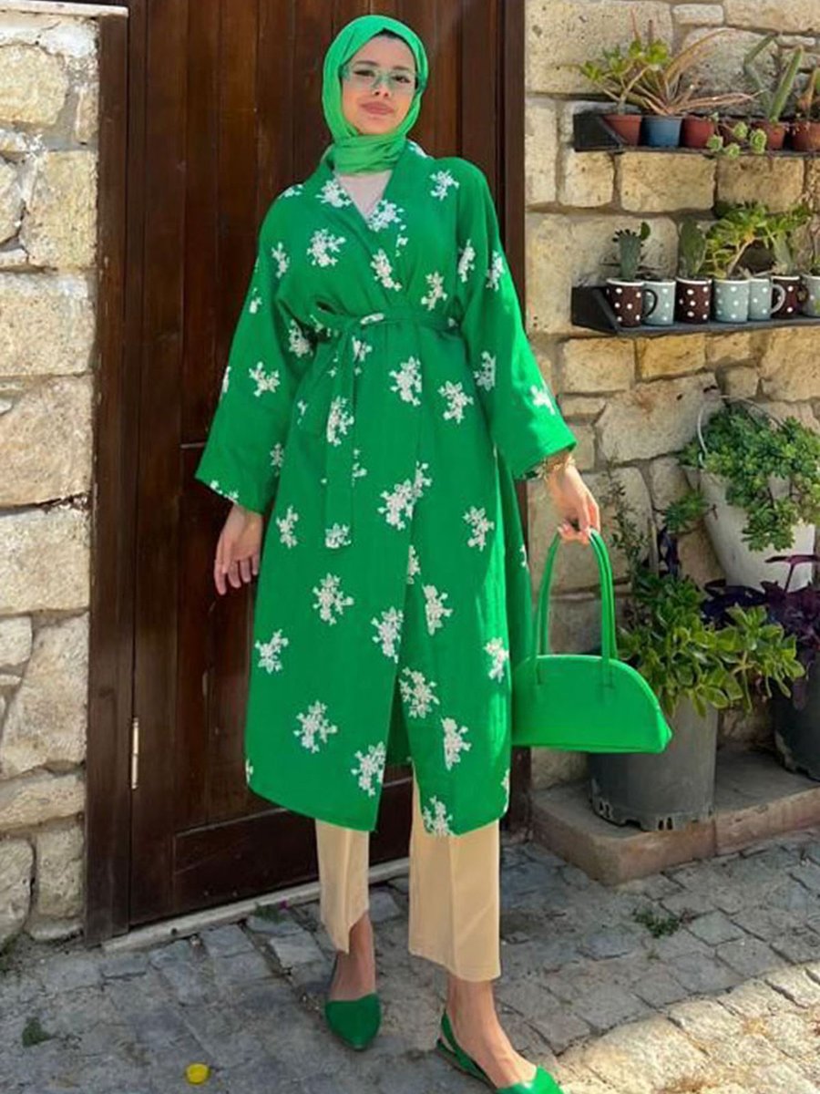 Moda Rosa Yeşil Çiçek Nakışlı Müslin Kimono