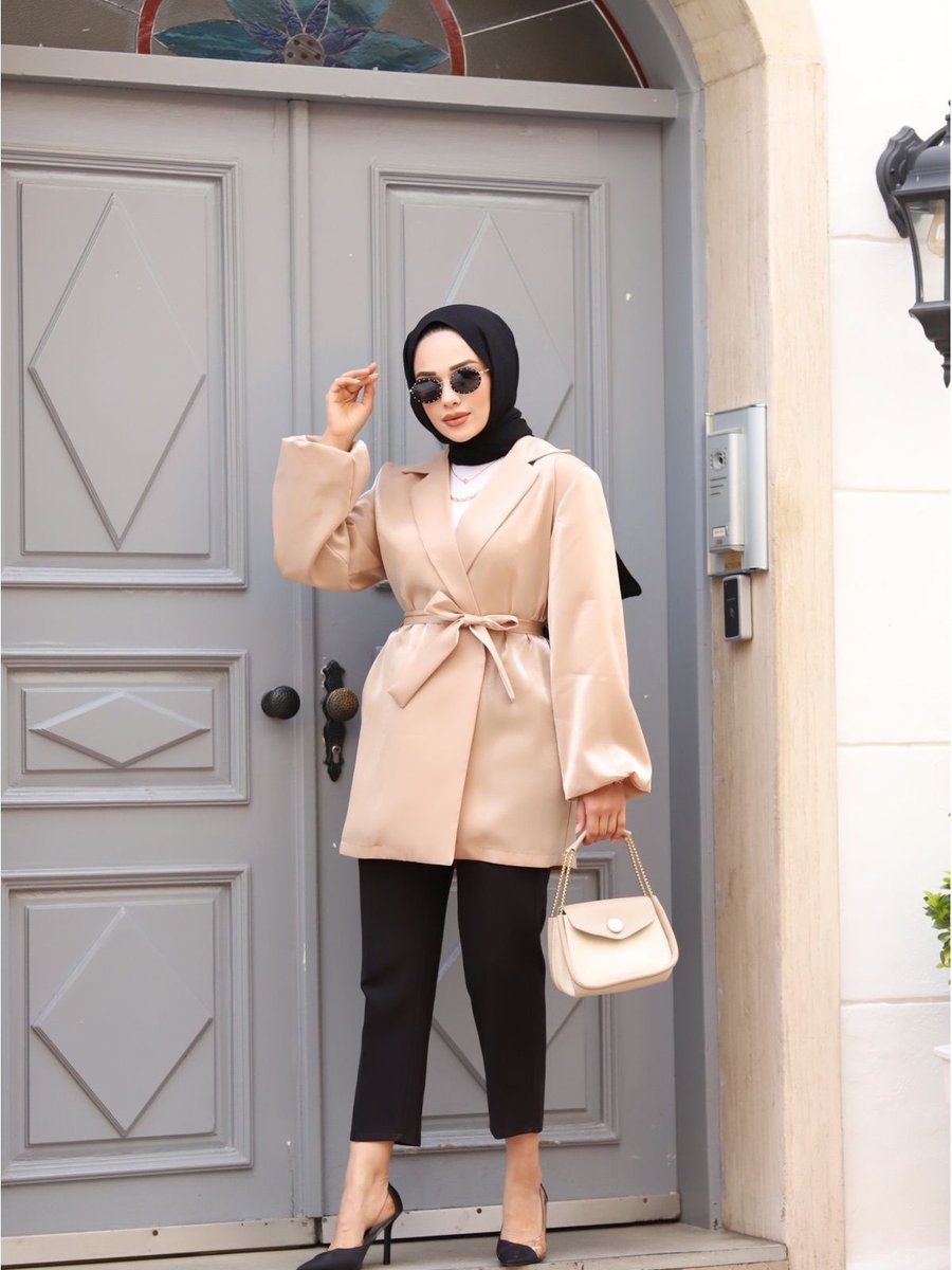 Tesettür Diyarı Organze Saten Modeli ( Owersize Geniş Modeldir Ceket Boyu :75cm) Krem