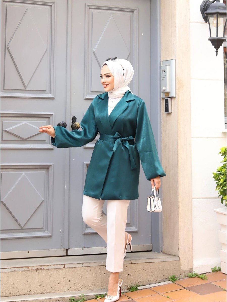 Tesettür Diyarı Organze Saten Modeli ( Owersize Geniş Modeldir Ceket Boyu :75cm) Turkuaz
